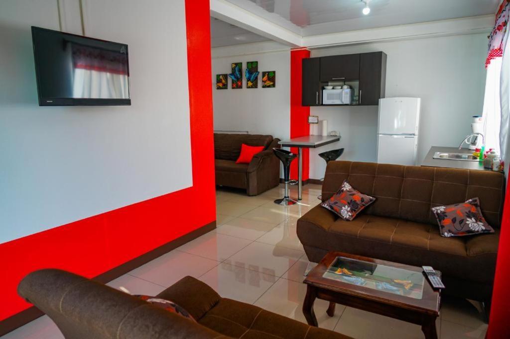 Apartamento Equipado En El Centro De La Fortuna Apartment Bagian luar foto